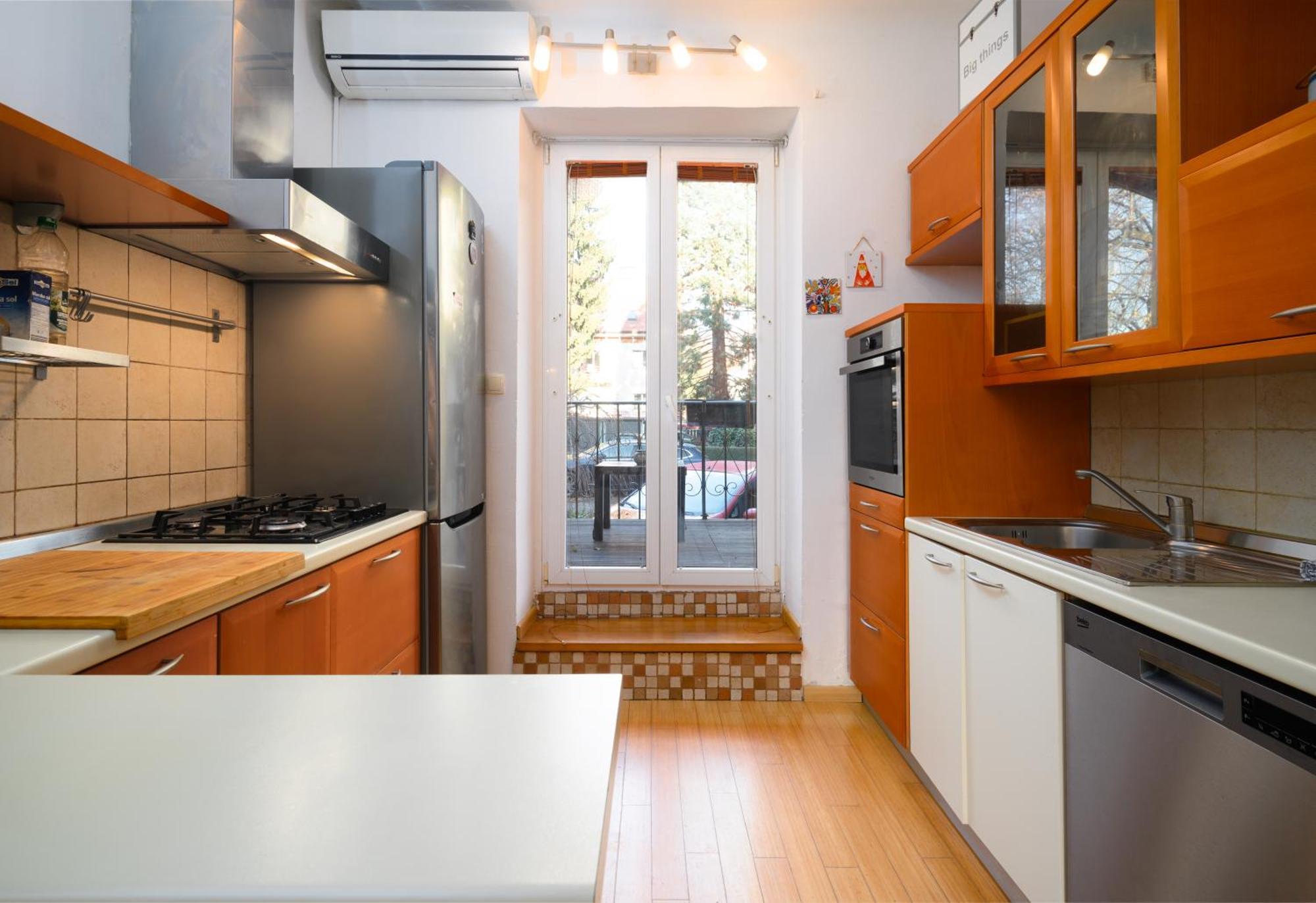 Urban View Apartment With Free Parking Liubliana Exterior foto